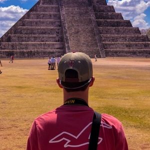 Meet your Posher, Jonathan